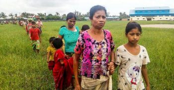 মরার ওপর খাঁড়ার ঘা রাখাইনে