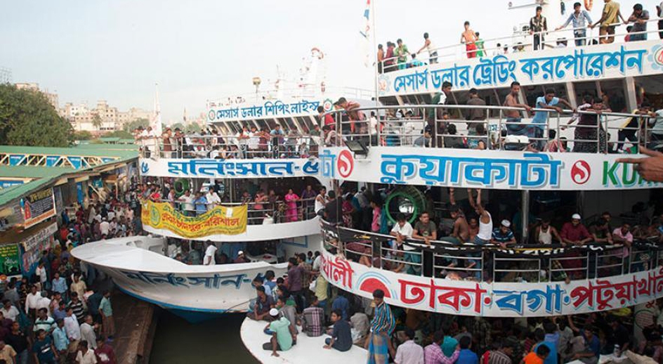 সদরঘাটে ফিরতি যাত্রীর চাপ