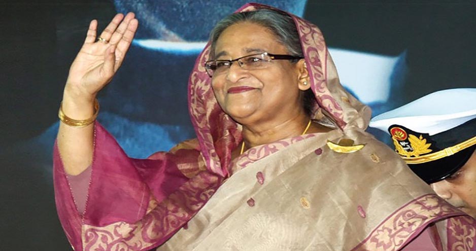 ঢাকায় প্রধানমন্ত্রী, বিমানবন্দরে দেওয়া হচ্ছে সংবর্ধনা