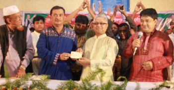 ফেনীর সিন্দুরপুর ইউনিয়নের ৯নং ওয়ার্ডের আ’লীগের সদস্য সংগ্রহ ও নবায়ন