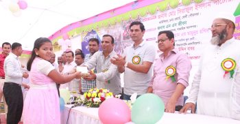 ফেনীর সেন্ট্রাল পাবলিক স্কুলের বার্ষিক পুরস্কার বিতরণ ও বিজ্ঞানাগার উদ্বোধন