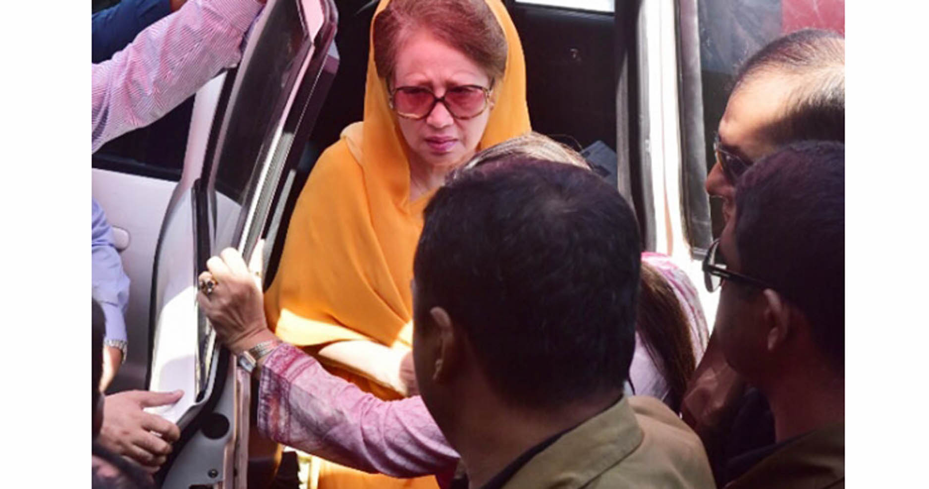 আদালতের পথে খালেদা