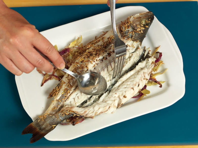 মাছ খেলে শিশুদের বুদ্ধি বাড়ে, জানালেন মার্কিন গবেষণা!