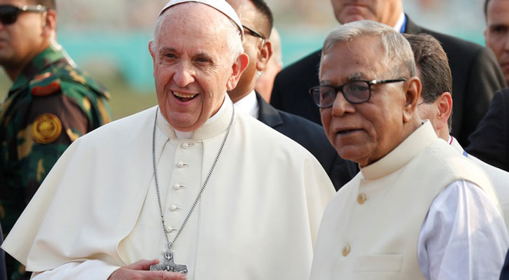 রোহিঙ্গা শব্দটি উচ্চারণ করলেন পোপ