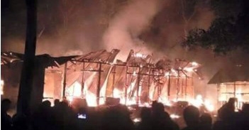 সোনাগাজীতে অগ্নিকান্ডে ১০ টি বসতঘর ভস্মিভুত