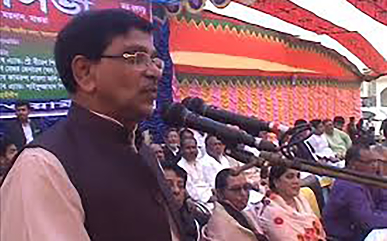 অপেক্ষা করেন, আরো মামলা আছে: হানিফ