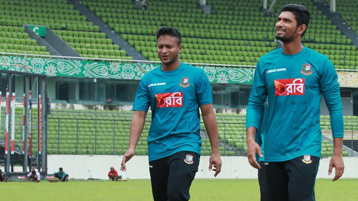 এক দলে দুই অধিনায়ক?