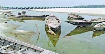 আন্তর্জাতিক আইন লংঘন করে অবৈধ ভাবে ফেনি নদী থেকে পানি তুলে নিচ্ছে ভারত