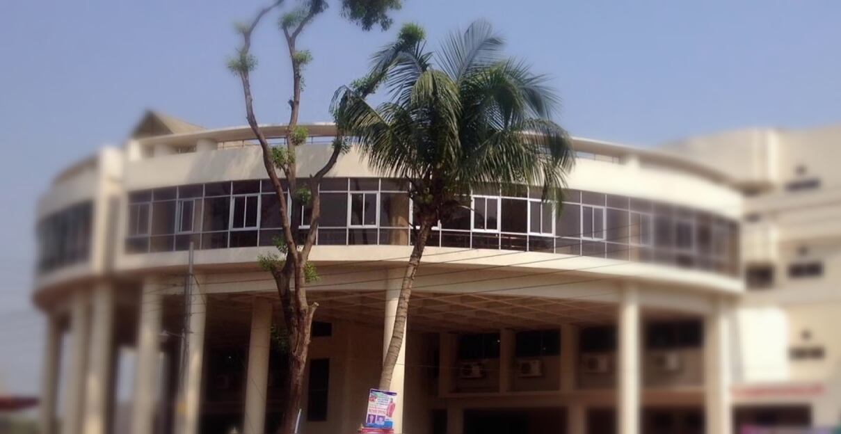 ফেনী সদর হাসপাতালে সিলিং ফ্যানের সঙ্গে ঝুলে রোগীর আত্মহত্যা