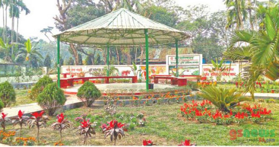 মানুষকে একটু স্বস্তি দিতে গড়ে উঠেছে ‘মায়াবন’।