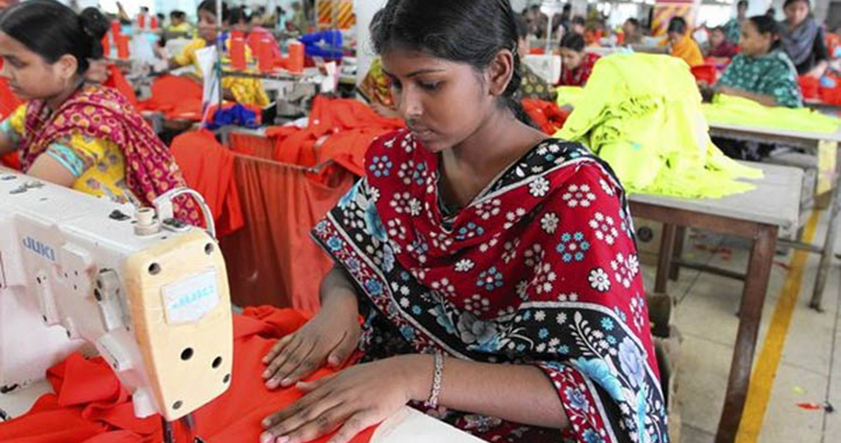 “লাইন চিফ, সুপারভাইজার বাবা-মা তুলে বকা দেয়, খারাপ ধরণের বকা।”