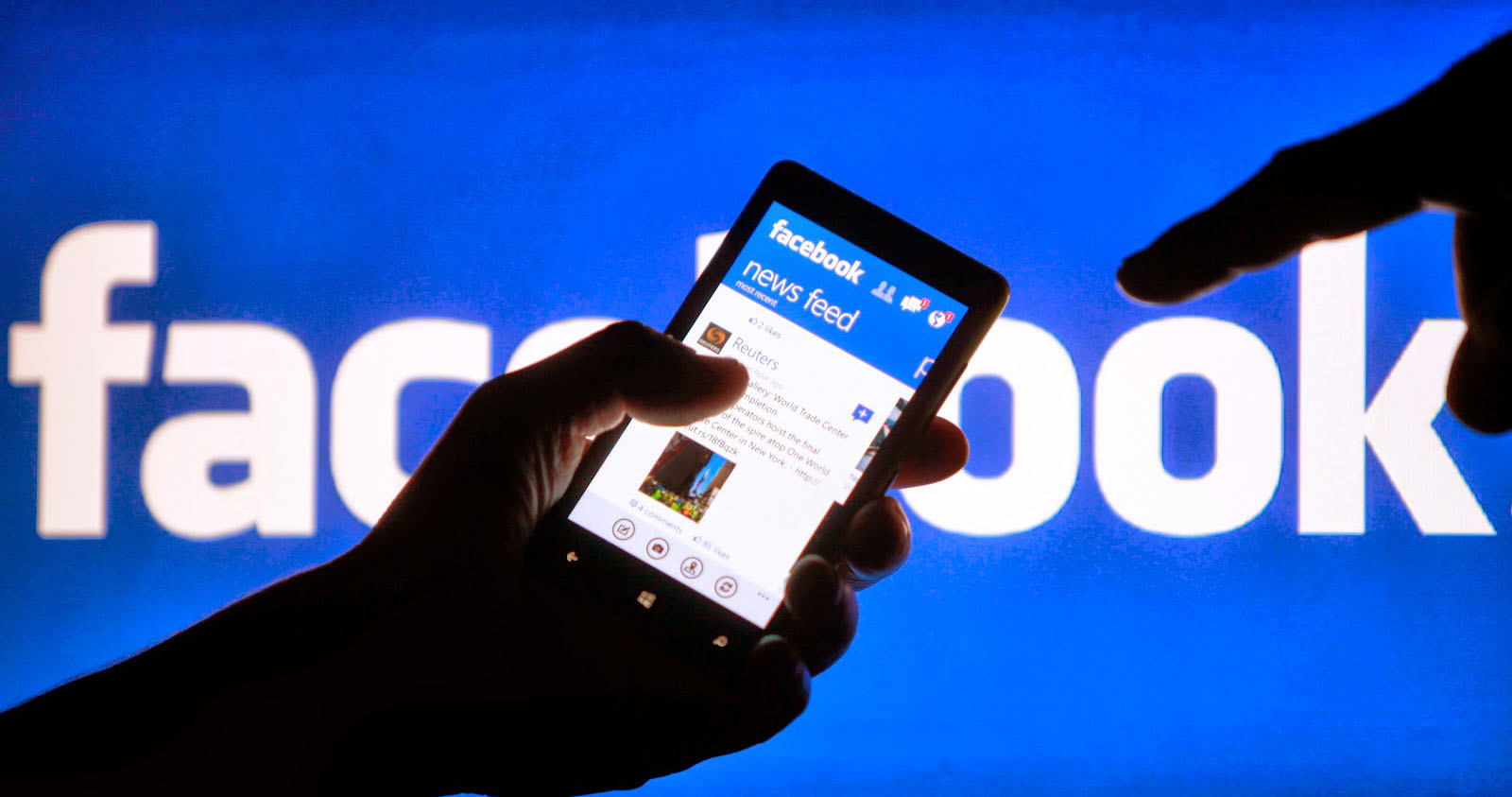 ফেসবুকে ব্যক্তিগত তথ্য নিরাপদ রাখবেন কীভাবে ??