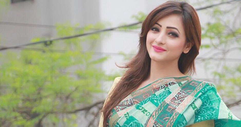 বাটিক শপের কর্ণধার সুজানা