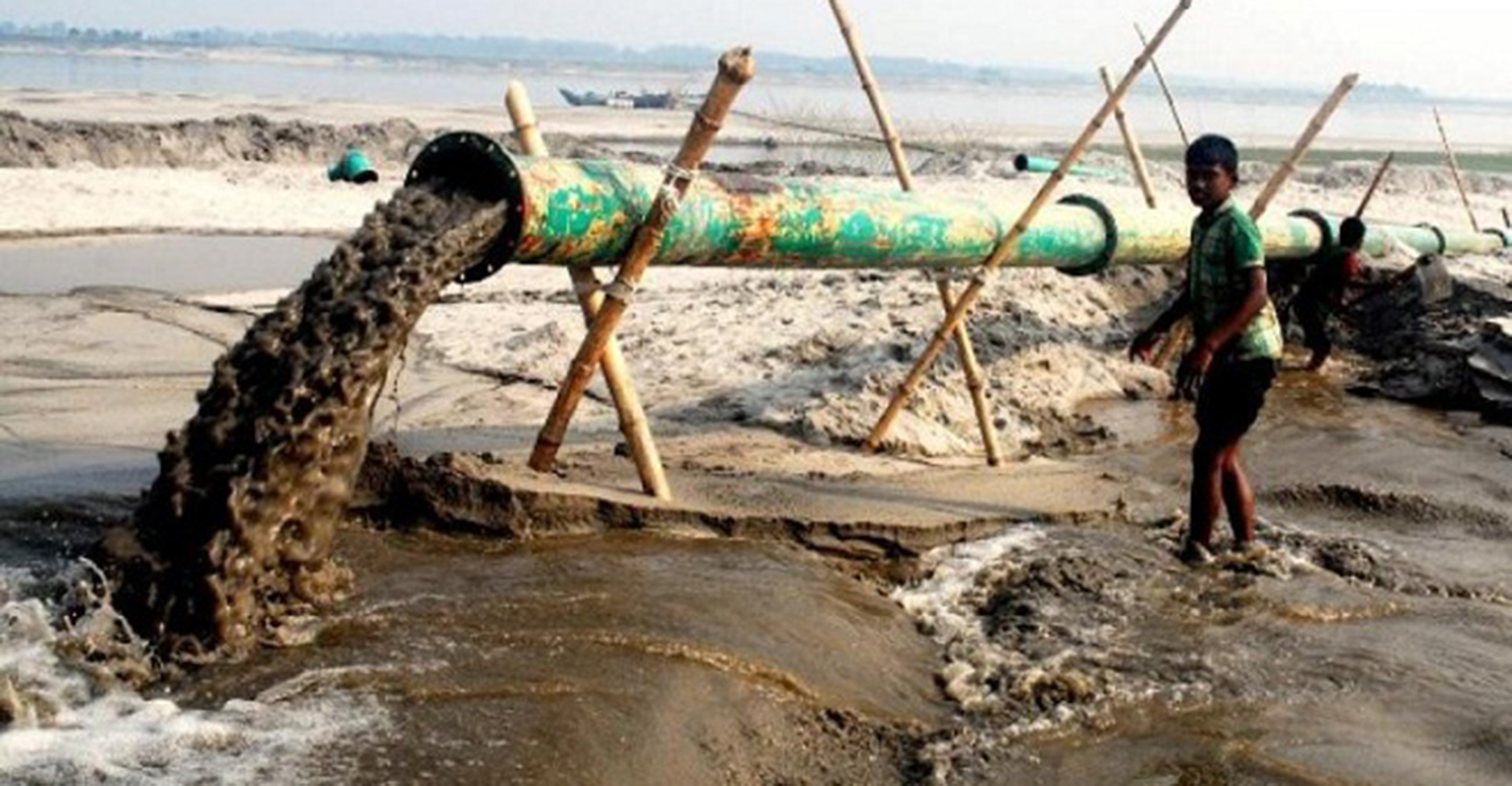 ফেনীর লেমুয়ায় ৮টি স্পটে অবৈধ বালু উত্তোলন