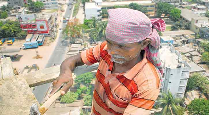 কর্মস্থলে শ্রমিক নিহত হলে ক্ষতিপূরণ ২ লাখ টাকা: শ্রম প্রতিমন্ত্রী