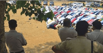 ভারতের ৮৮ স্থানে নামাজ পড়া বন্ধ !