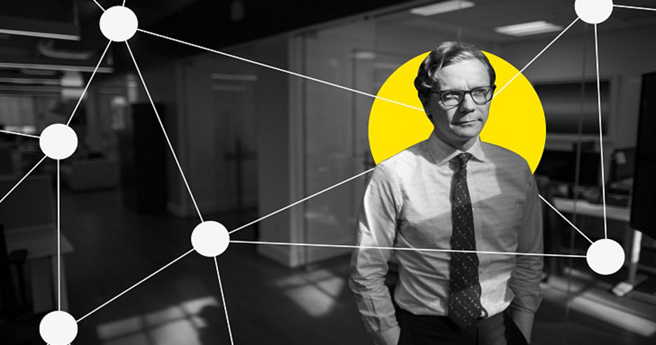 ফেসবুক তথ্য কেলেঙ্কারি, বন্ধ হচ্ছে কেমব্রিজ অ্যানালিটিকা