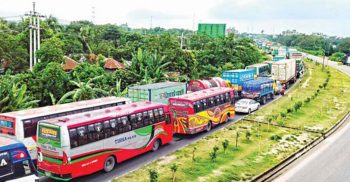 কুমিল্লা থেকে ঢাকায় আসতে লাগছে ১০ ঘণ্টা!