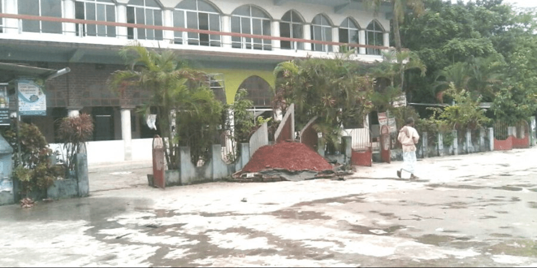 সোনাগাজী কেন্দ্রীয় ঈদগাহে অব্যাবস্থাপনা, মুসুল্লিদের দুর্ভোগ || ক্ষমা চেয়েছেন মেয়র