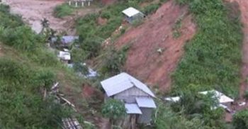 ভারী বর্ষণের কারণে চট্টগ্রাম বিভাগে পাহাড়ধসের শঙ্কা