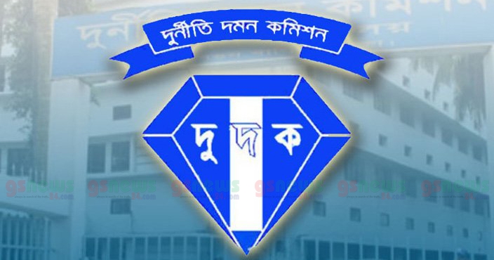 দুদকের ফাঁদে পা দিয়ে ঘুষের টাকাসহ আটক ওয়াসা কর্মকর্তা