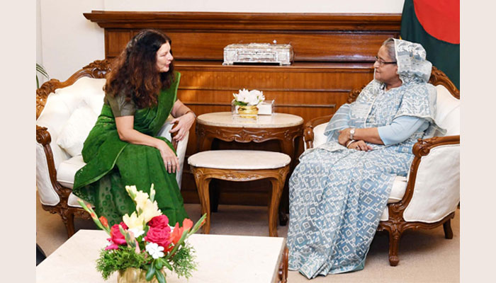গ্রহণযোগ্য নির্বাচন অনুষ্ঠিত হবে বলে ইইউ রাষ্ট্রদূতকে আশ্বাস প্রধানমন্ত্রীর