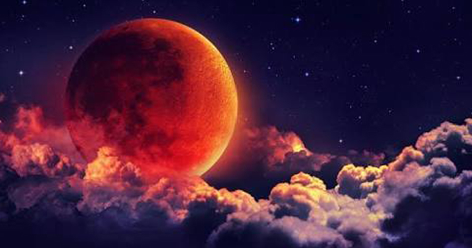 শতাব্দীর দীর্ঘতম ‘ব্লাড মুন’ প্রত্যক্ষ করেছেন বিশ্বের কোটি কোটি মানুষ
