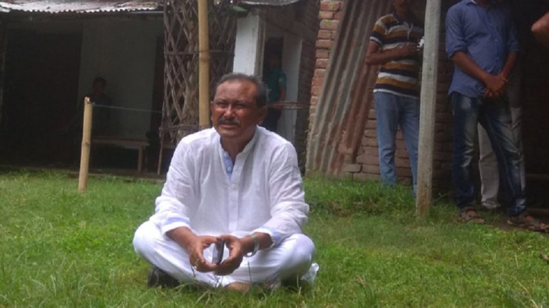 ব্যালটের হিসাব  চেয়ে কেন্দ্রে অবস্থান করছেন বুলবুল