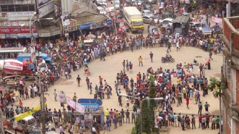 ছাত্র আন্দোলনে অচল রাজধানী