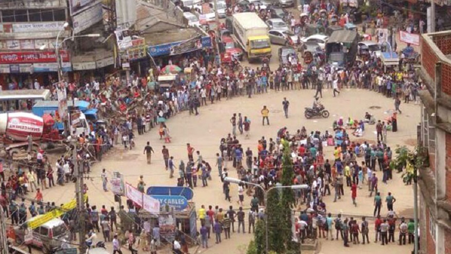 ছাত্র আন্দোলনে অচল রাজধানী