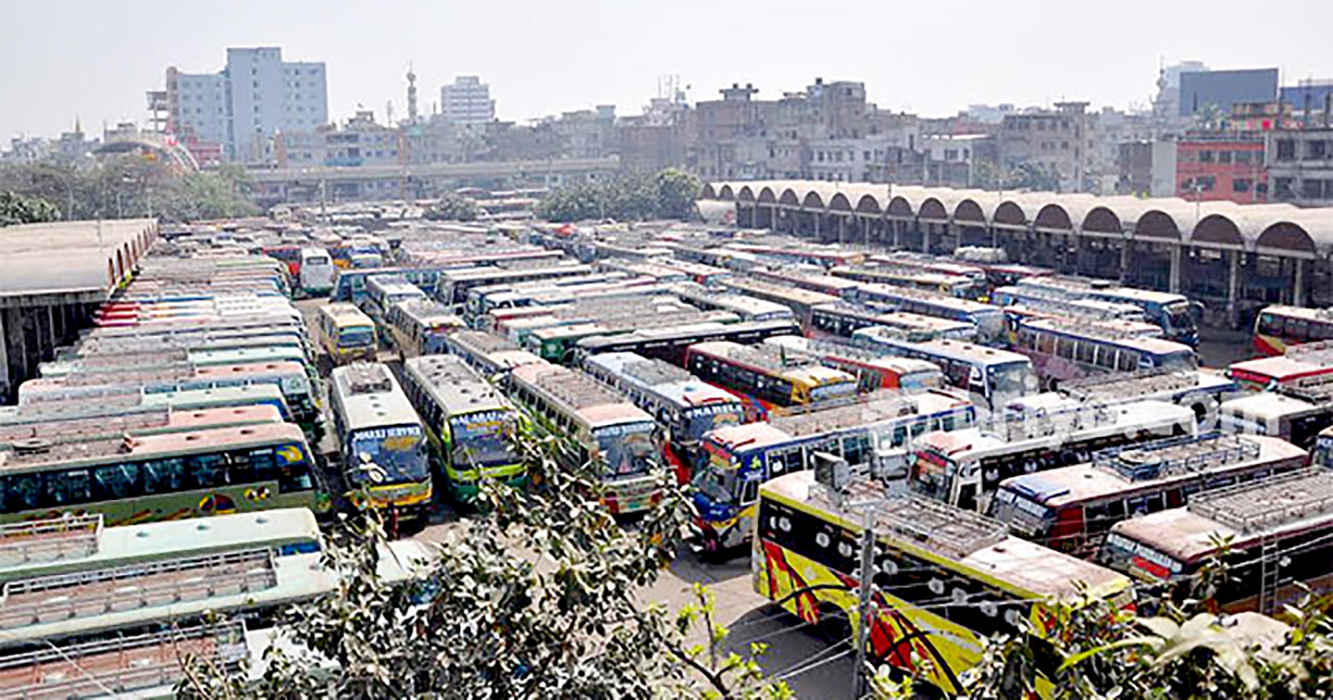 সারাদেশে চলছে পরিবহন ধর্মঘট, চরম দুর্ভোগে সাধারণ মানুষ