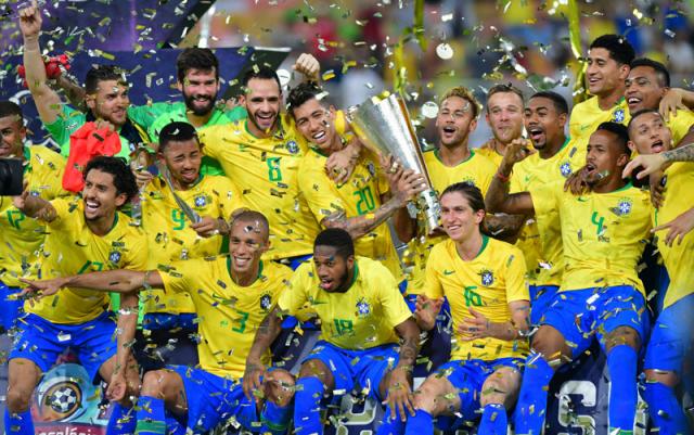 শেষ মুহূর্তের গোলে ব্রাজিলের জয়।