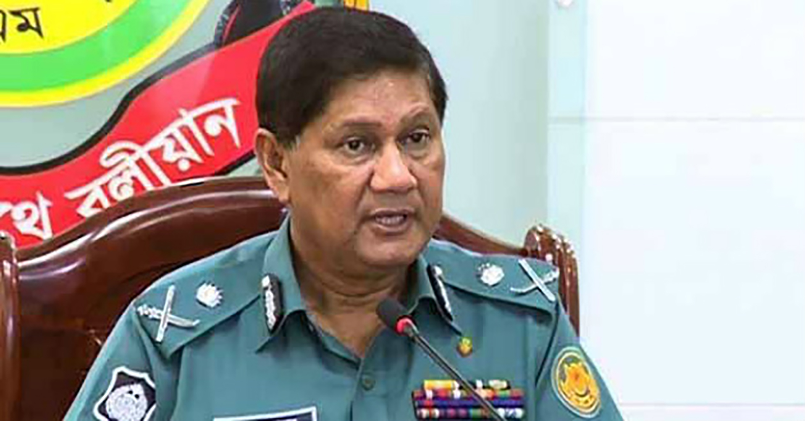 ২১ আগস্ট গ্রেনেড হামলা মামলার রায়কে কেন্দ্র করে জ্বালাও-পোড়াওসহ কোনো ধরনের নাশকতা সৃষ্টির ন্যূনতম অপচেষ্টা কেউ করলে তা অত্যন্ত কঠোর হাতে দমন করা হবেঃ ডিএমপি কমিশনার ।
