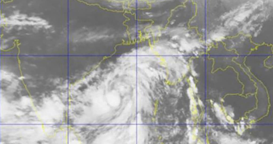 ধেয়ে আসছে ঘূর্ণিঝড় ‘তিতলি, সমুদ্রবন্দরে ৪ নম্বর সতর্ক সংকেত