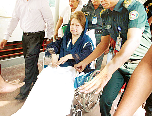 খালেদা জিয়ার আপিল খারিজ । রায় হতে পারে আজ।