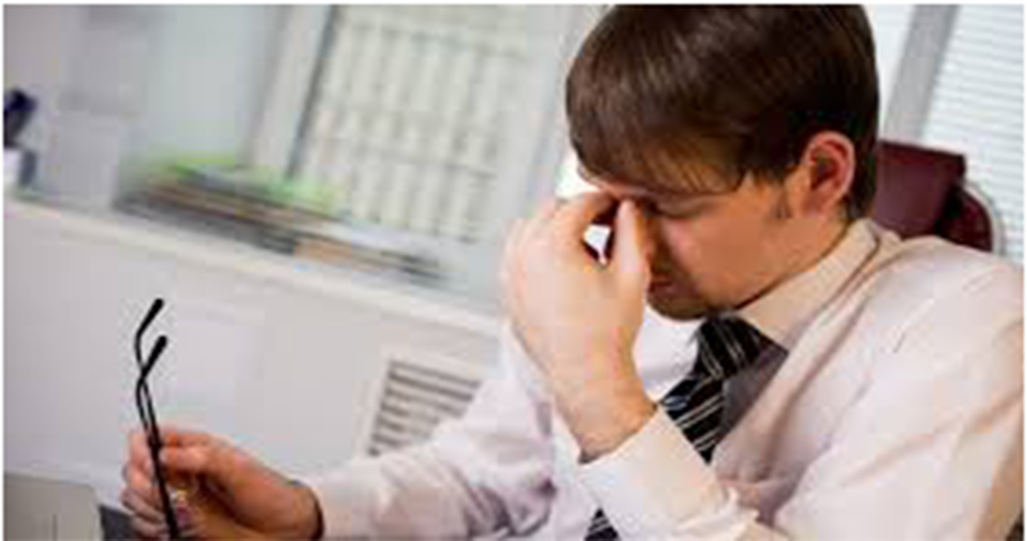 অফিসে ক্লান্তি দূর করার সহজ উপায়