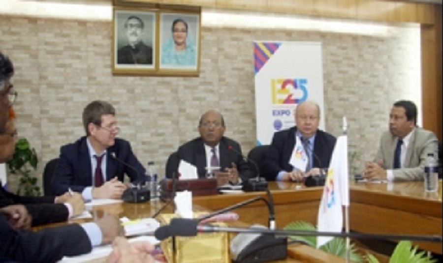 রাশিয়ায় পোশাক রপ্তানিতে প্রয়োজন শুল্কমুক্ত সুবিধা