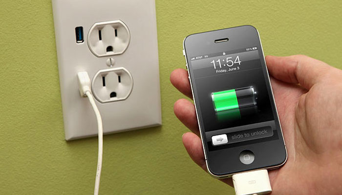 মাত্র পাঁচ মিনিটের চার্জে সারাদিন ব্যবহার করা যাবে স্মার্টফোন!!