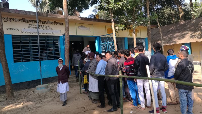 ফেনীতে প্রতি মিনিটে প্রতি বুথে ৩টি ভোট! (ভিডিওসহ)