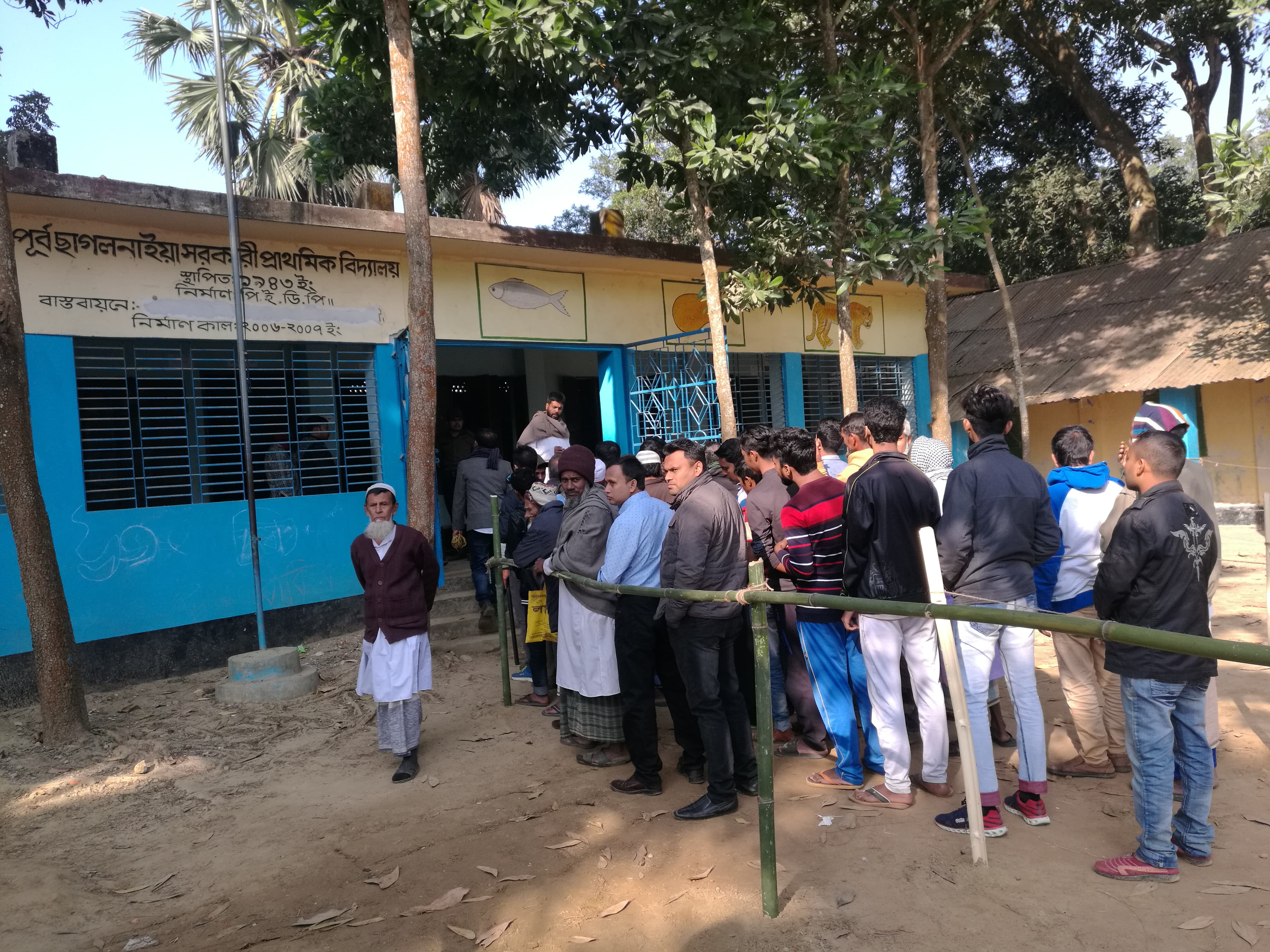 ফেনীতে প্রতি মিনিটে প্রতি বুথে ৩টি ভোট! (ভিডিওসহ)