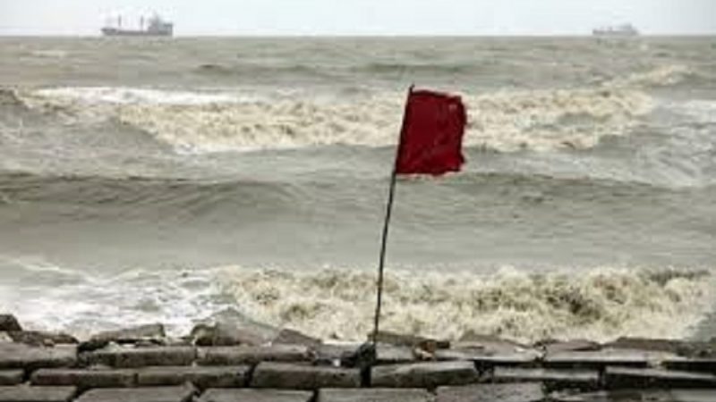 সমুদ্র বন্দরে ৩ নম্বর স্থানীয় সতর্ক সংকেত