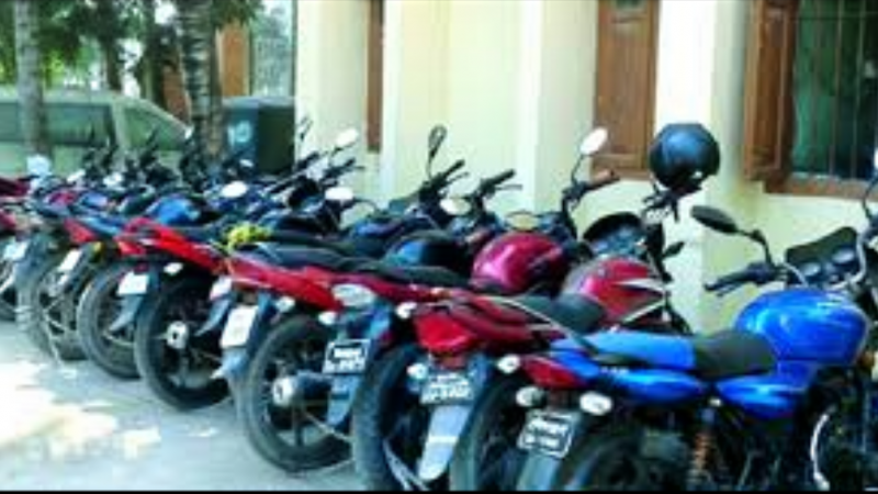 মোটরসাইকেল ব্যবহার করতে পারবেন সাংবাদিকেরা