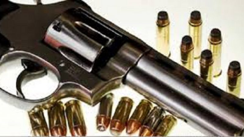 ভোটের আগে বৈধ অস্ত্র থানায় জমা দিতে হচ্ছে না