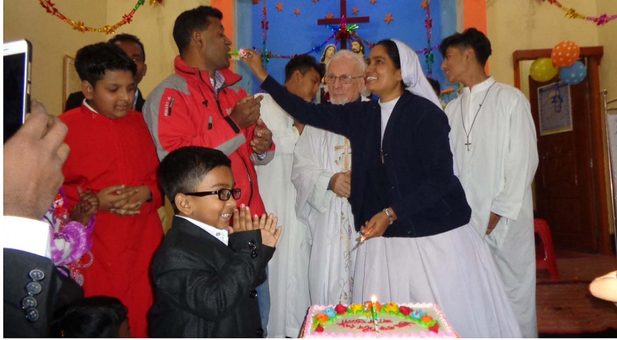 নানা আয়োজনে সাতক্ষীরায় বড়দিন উৎযাপিত