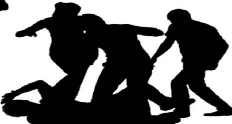 ৩ সাংবাদিককে আটকে রেখে  মারধর ছাত্রলীগের