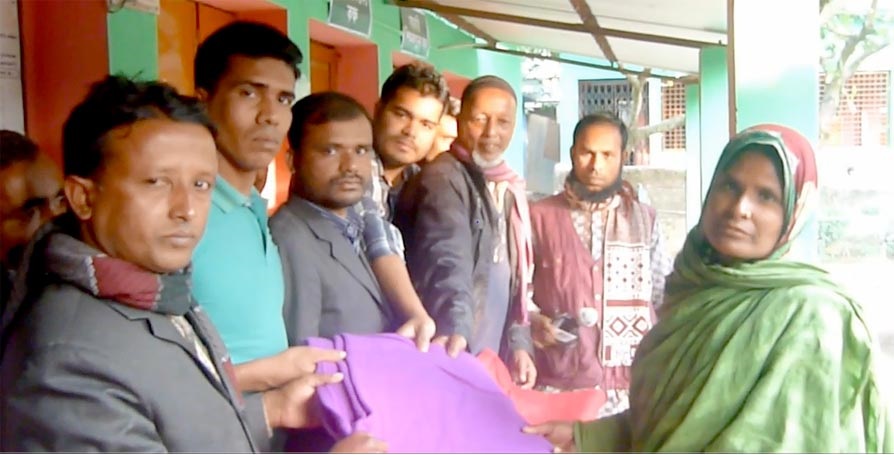 সুনামগঞ্জের বিশ্বম্ভরপুরে  আমরিয়া বিদ্যালয় মাঠে শতাধিক অসহায় মানুষের মাঝে শীতবস্ত্র বিতরণ