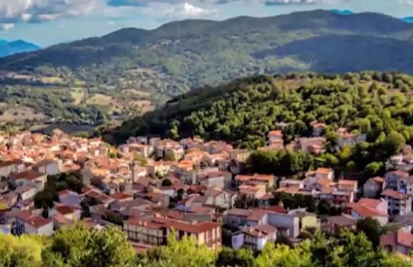 বাড়ির দাম ৯৫ টাকা!