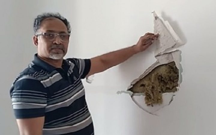 কোটির টাকার ফ্ল্যাট, এক ঘুষিতেই ভাঙে দেয়াল!