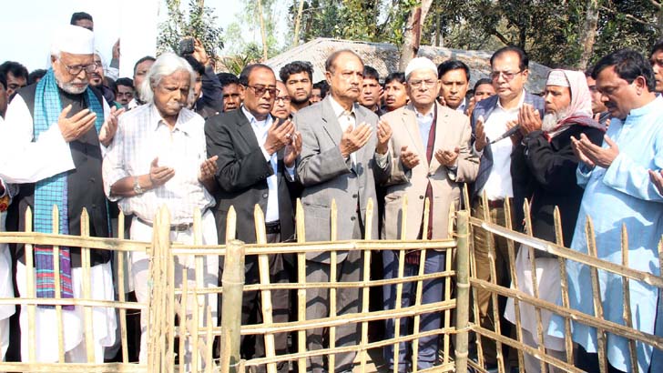 নিহত বিএনপি নেতার পরিবারকে আর্থিক সহায়তা