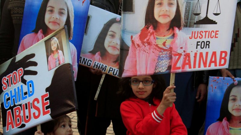 ধর্ষণের শাস্তি ‘প্রকাশ্যে মৃত্যুদণ্ড’ করছে পাকিস্তান সরকার